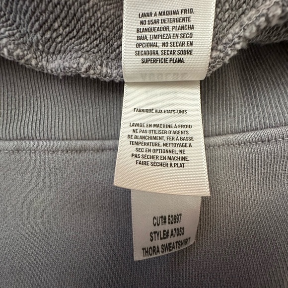 Agolde 3/4 length sleeve sweatshirt in a beautiful smokey green grey color. - Picture 10 of 10